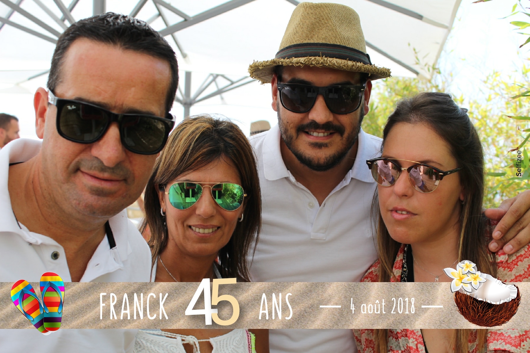 Photo anniversaire personnalisée Cannes - borne selfie à louer pour animation fête anniversaire Cannes et dans les Alpes Maritimes avec impressions photos