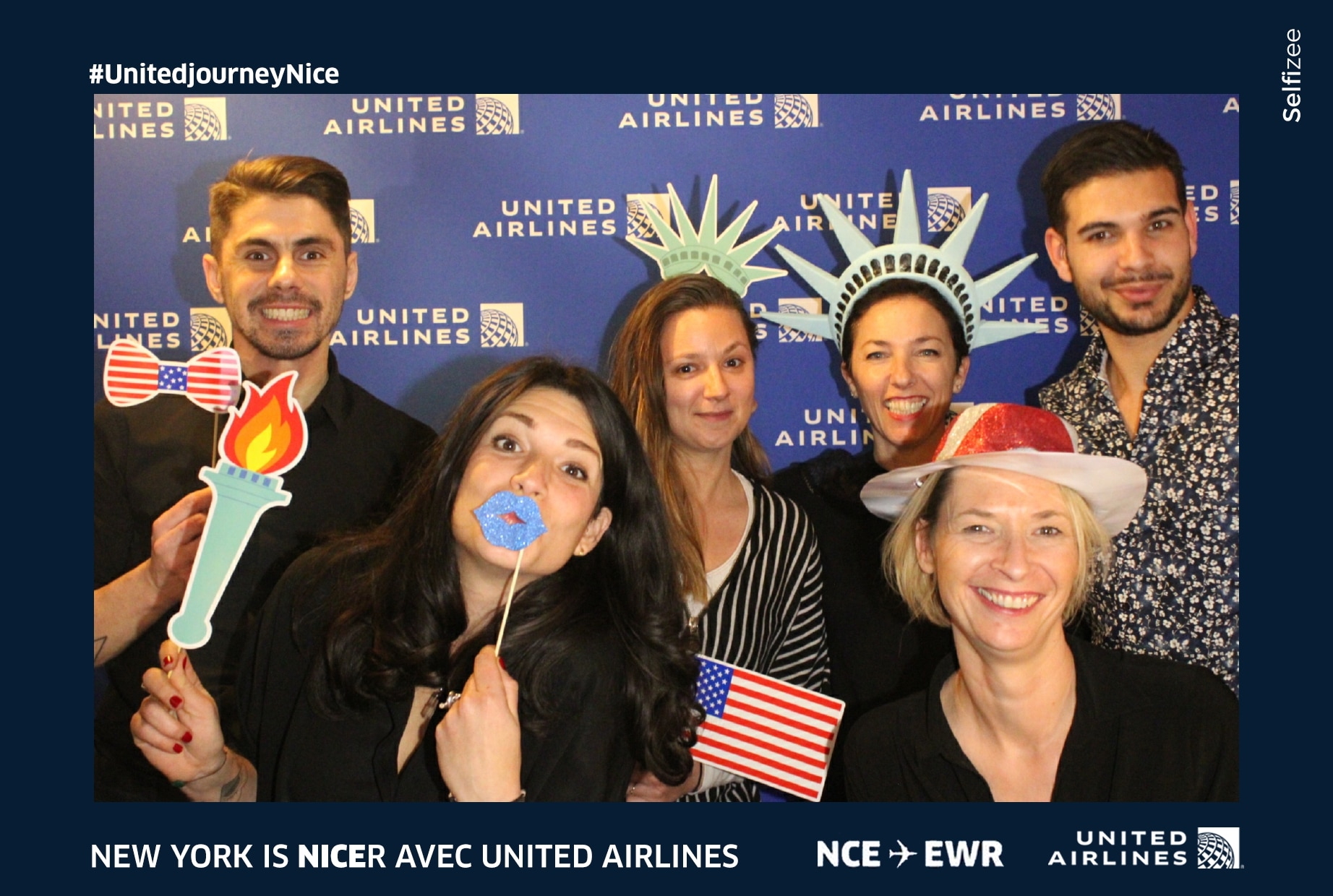 Animation borne photo United Airlines à l'aéroport de Nice en 2020 avec photos personnalisées et accessoires pour fête nouvelle ligne vol Nice - New York